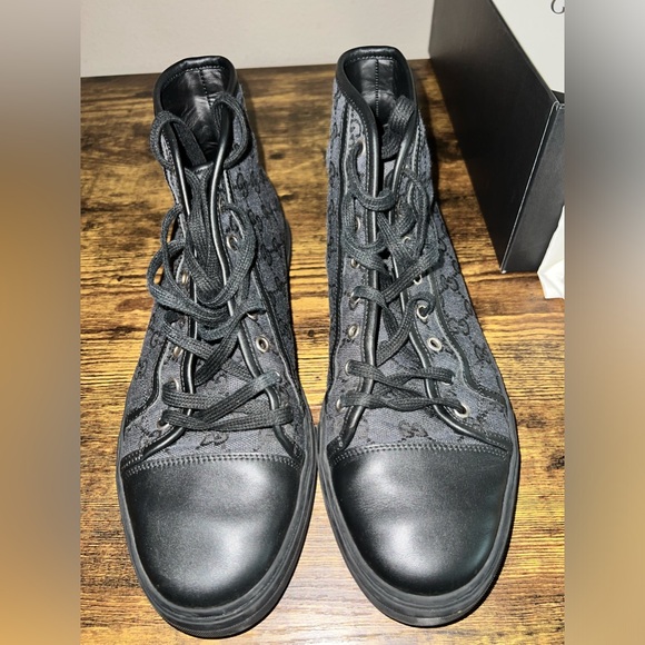 Gucci Sneakers (High-top) - Picture 3 of 11